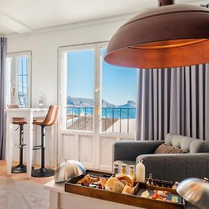 Porta Nova Suites - Room Breakfast & Sea View (Adults Only)